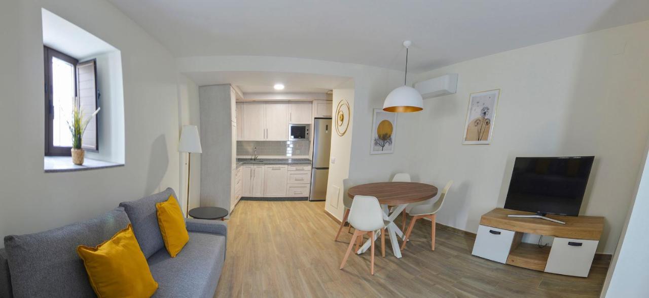 Apartamentos Turisticos Hornillo Caceres Ngoại thất bức ảnh